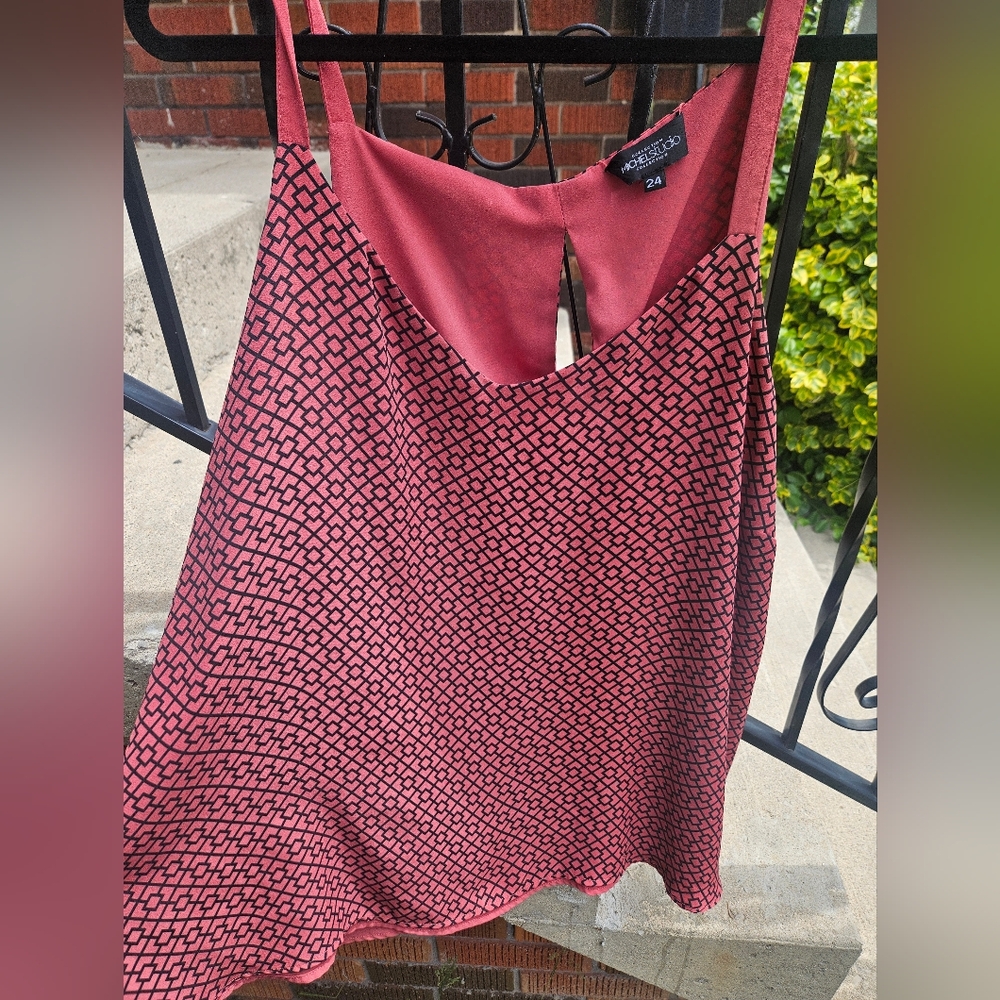 Reversible Pink and Black Patterned Sleeveless Tank
